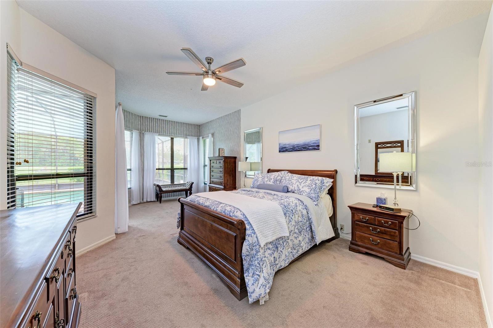 Listing photo id 20 for 10009 Clubhouse Drive