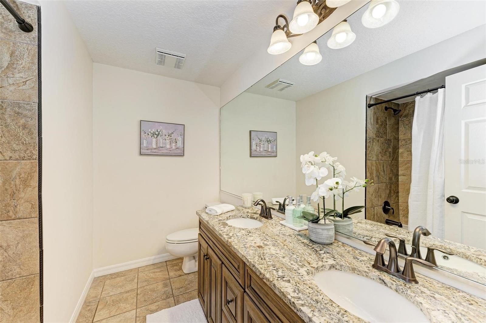 Listing photo id 26 for 10009 Clubhouse Drive