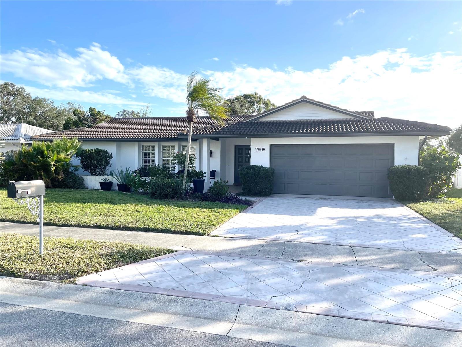 Details for 2908 Captiva Drive, SARASOTA, FL 34231