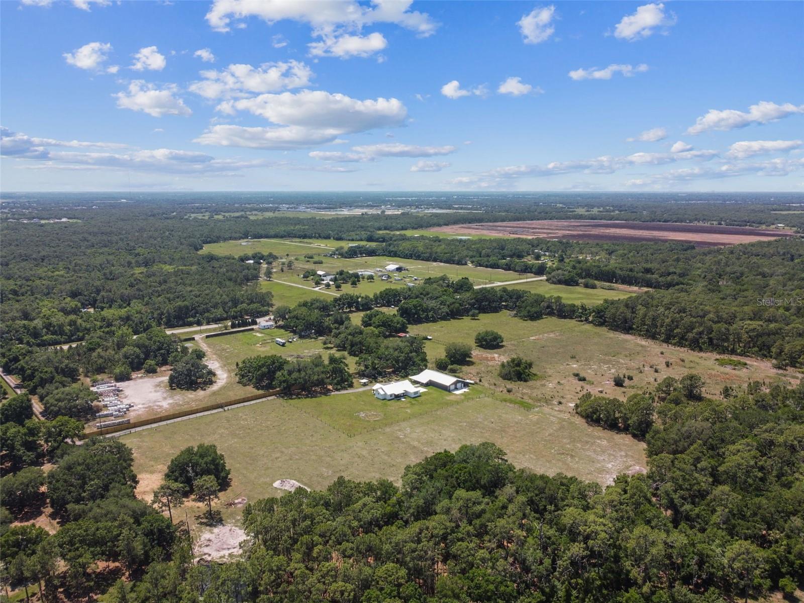 Listing photo id 26 for 18050 State Road 62