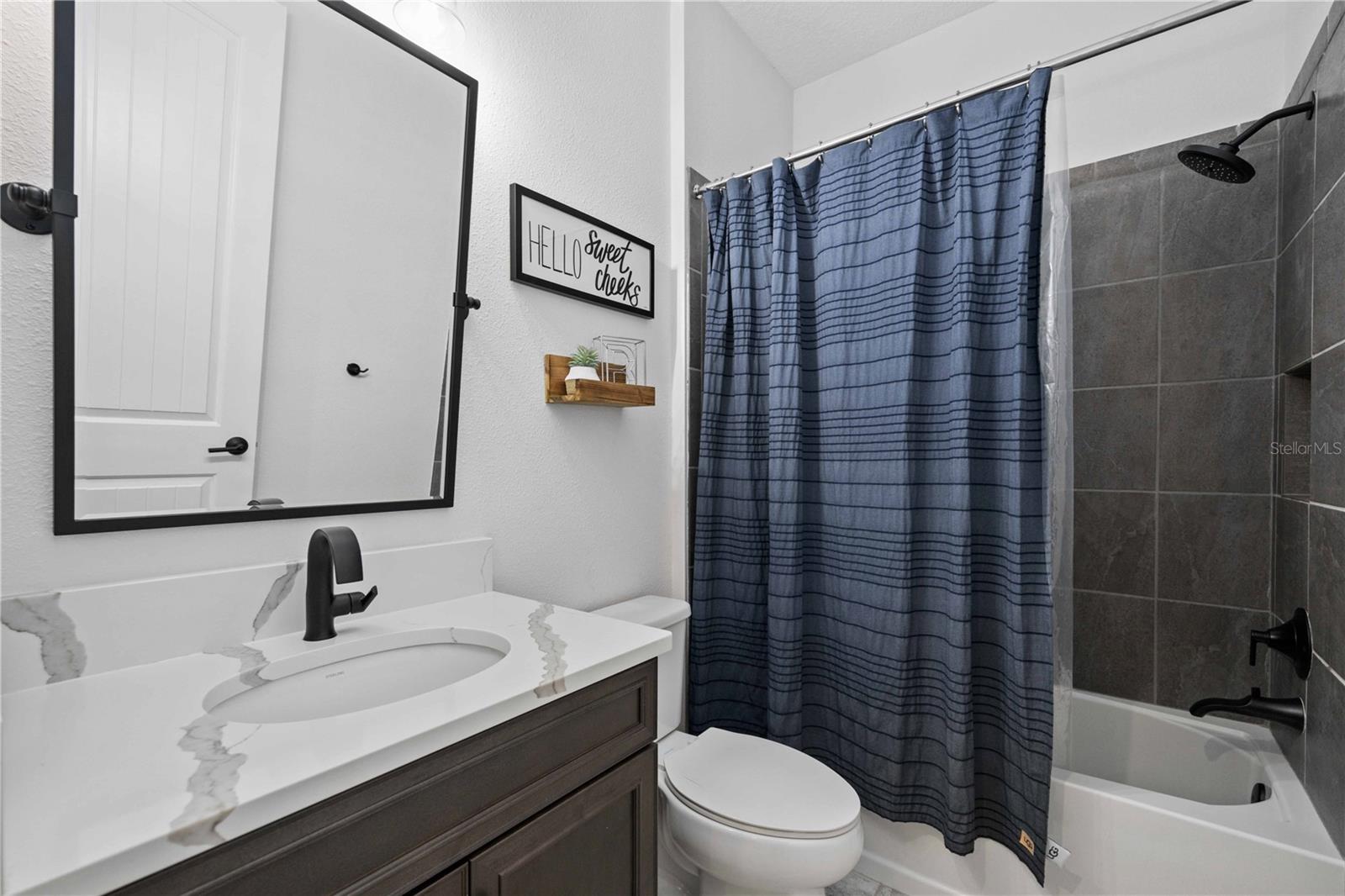 Listing photo id 24 for 9222 Isabella Circle