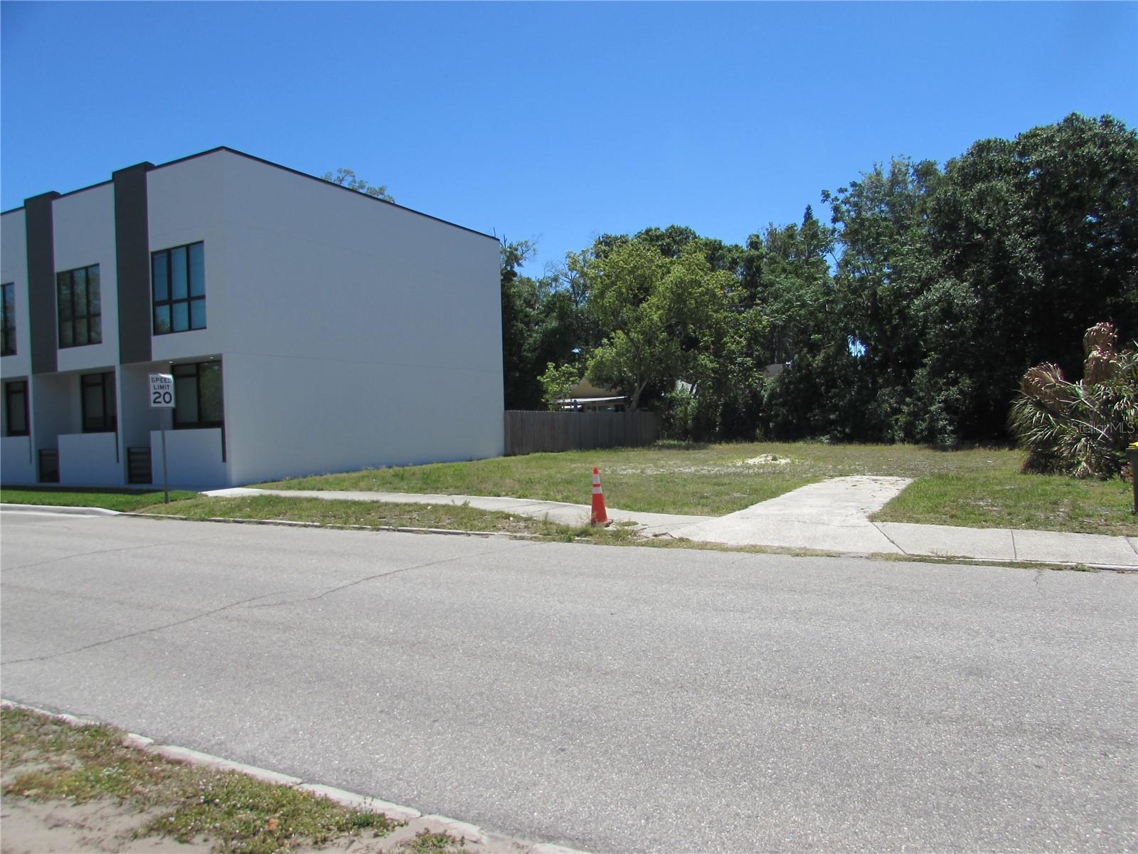 Image 11 of 19 For 1754 10th Street