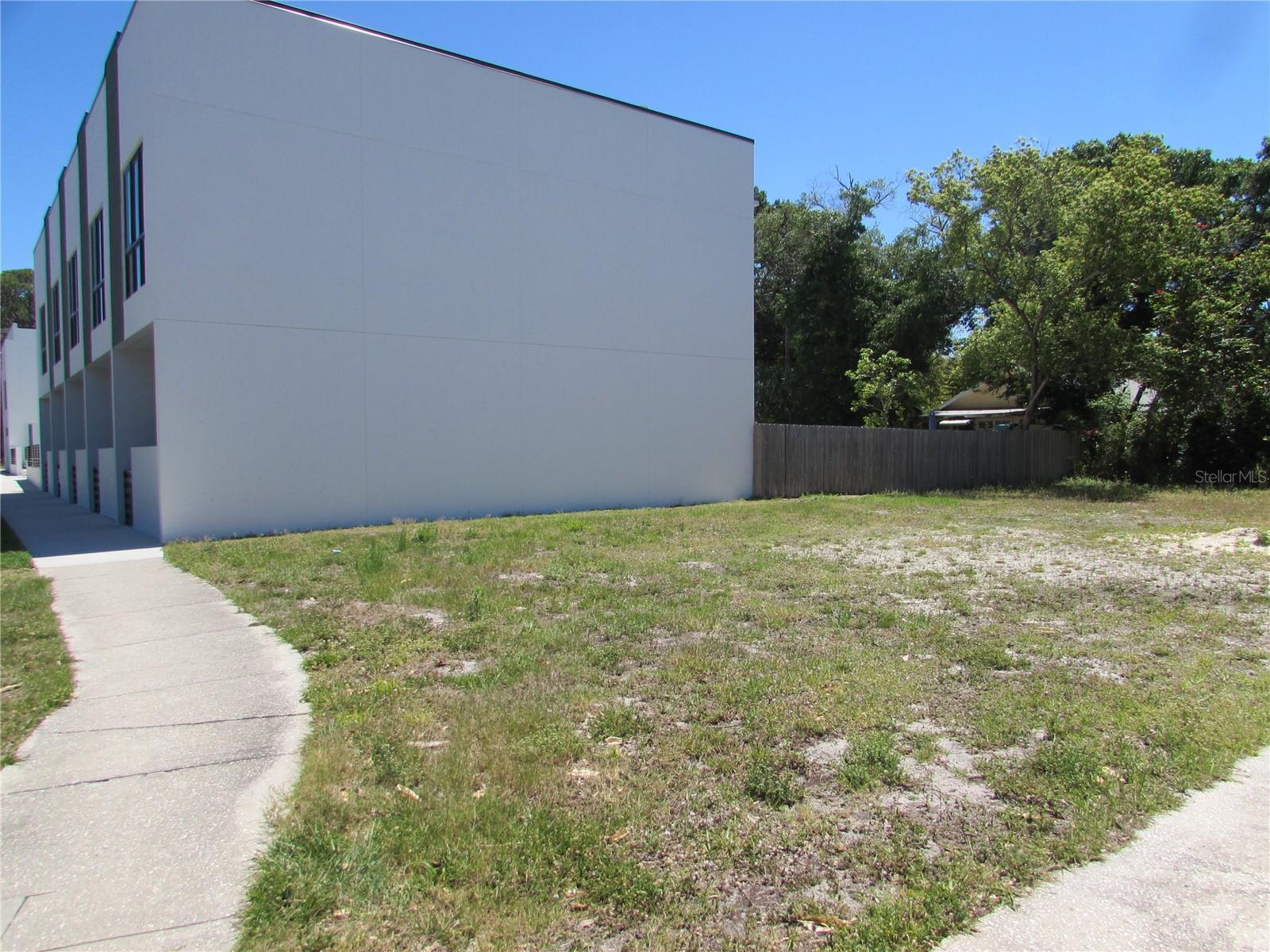 Image 7 of 19 For 1754 10th Street