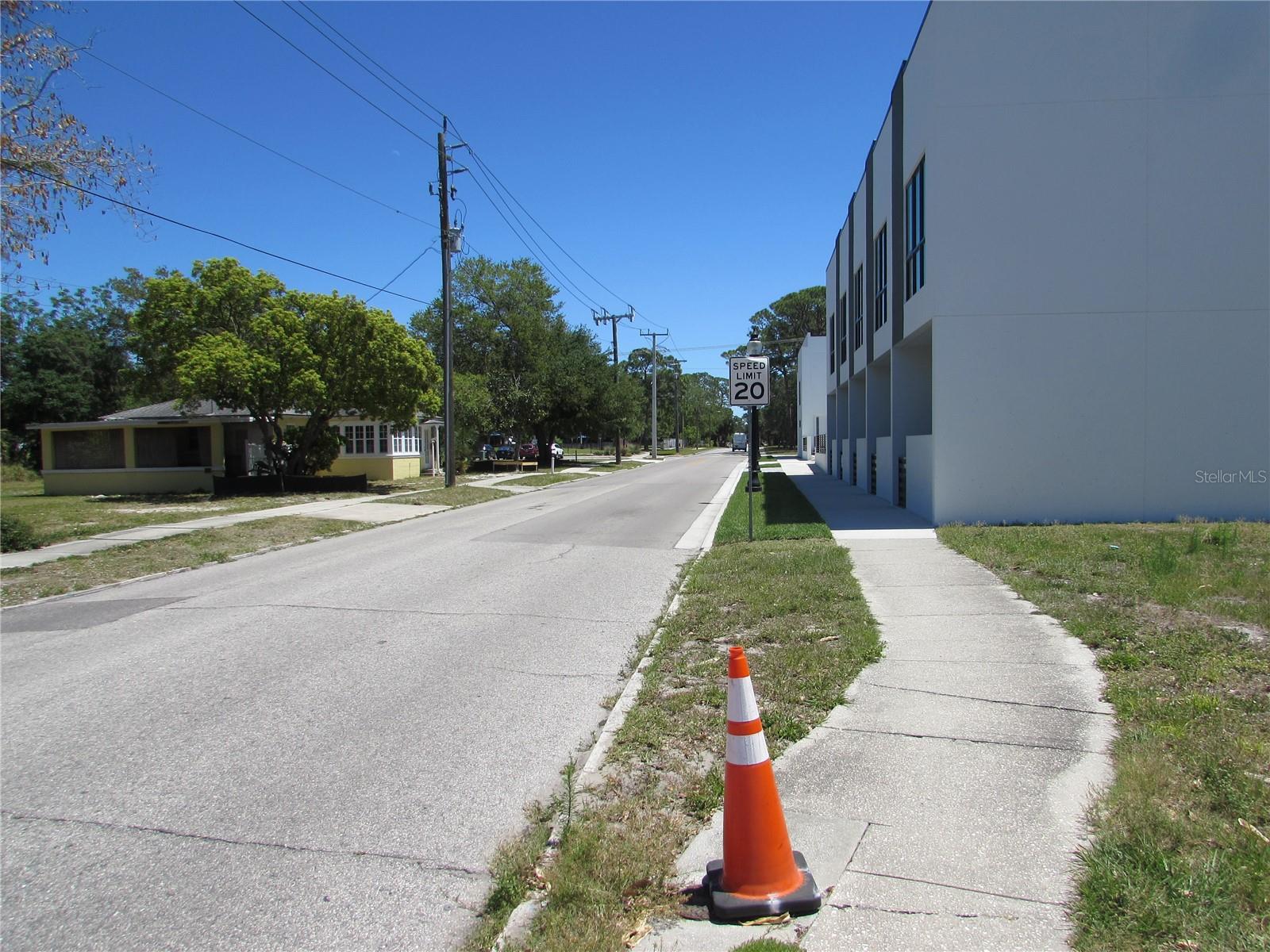 Image 8 of 19 For 1754 10th Street