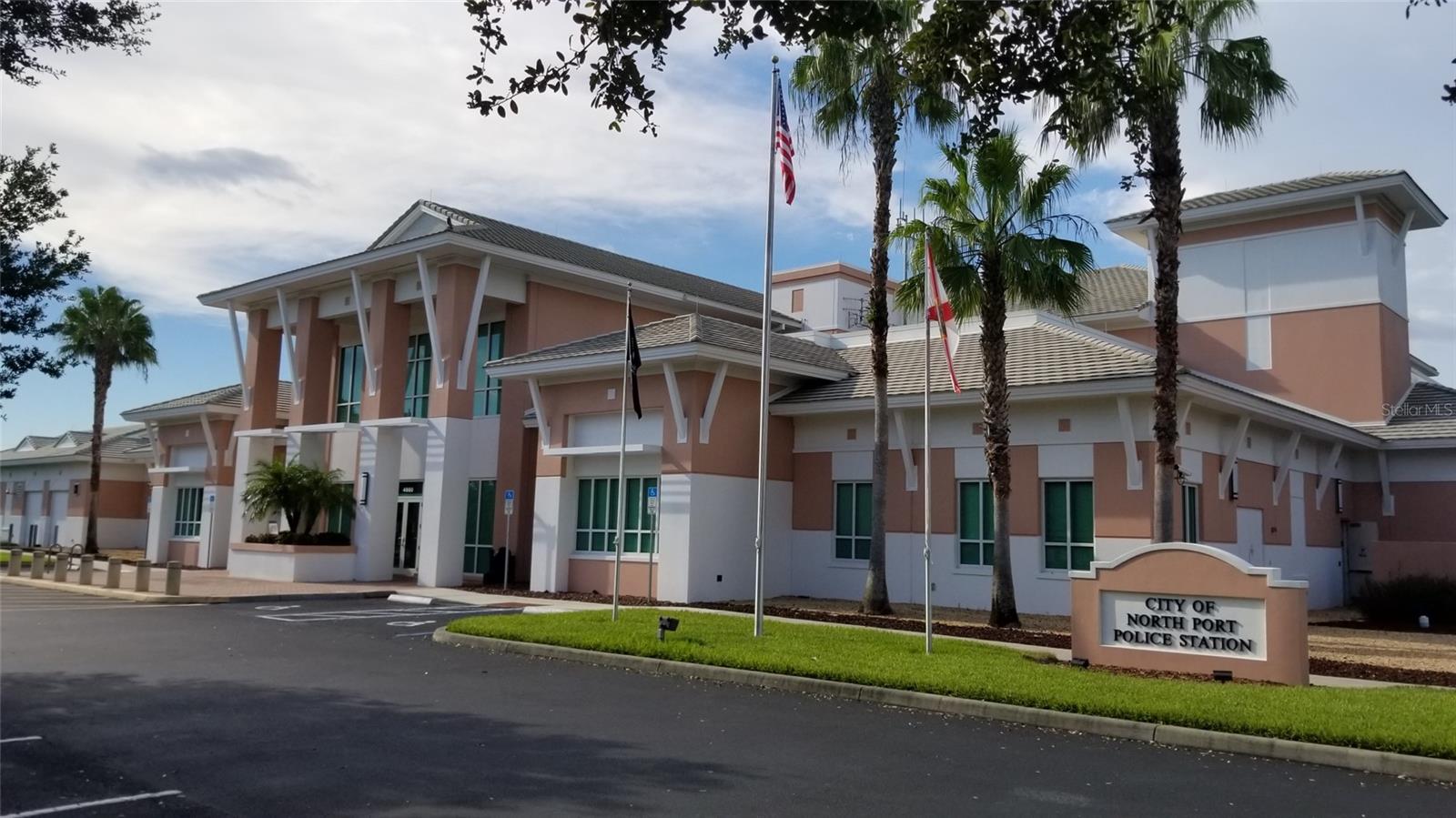 Image 11 of 43 For 1141177118 Derrick Street