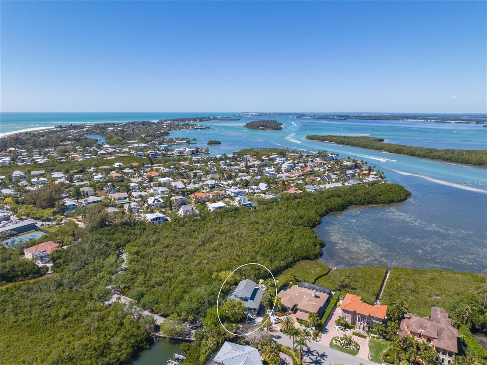 Listing photo id 71 for 701 Hideaway Bay Drive