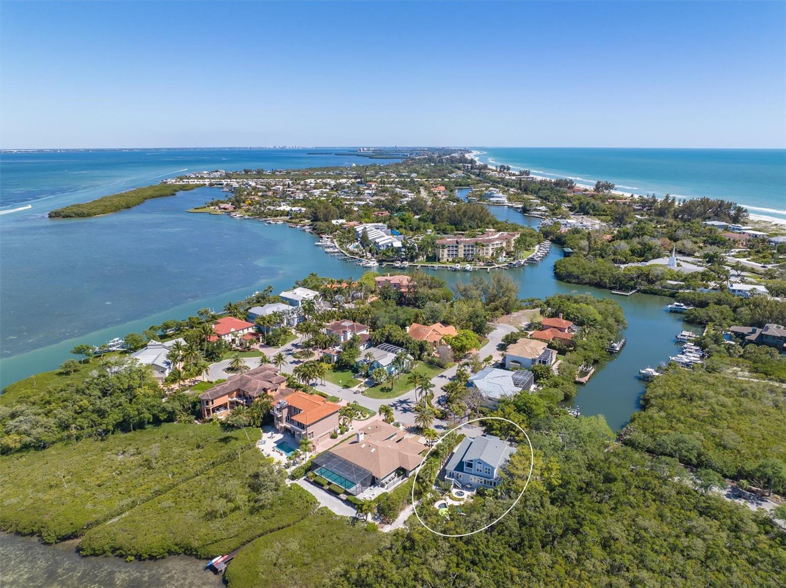 Listing photo id 74 for 701 Hideaway Bay Drive