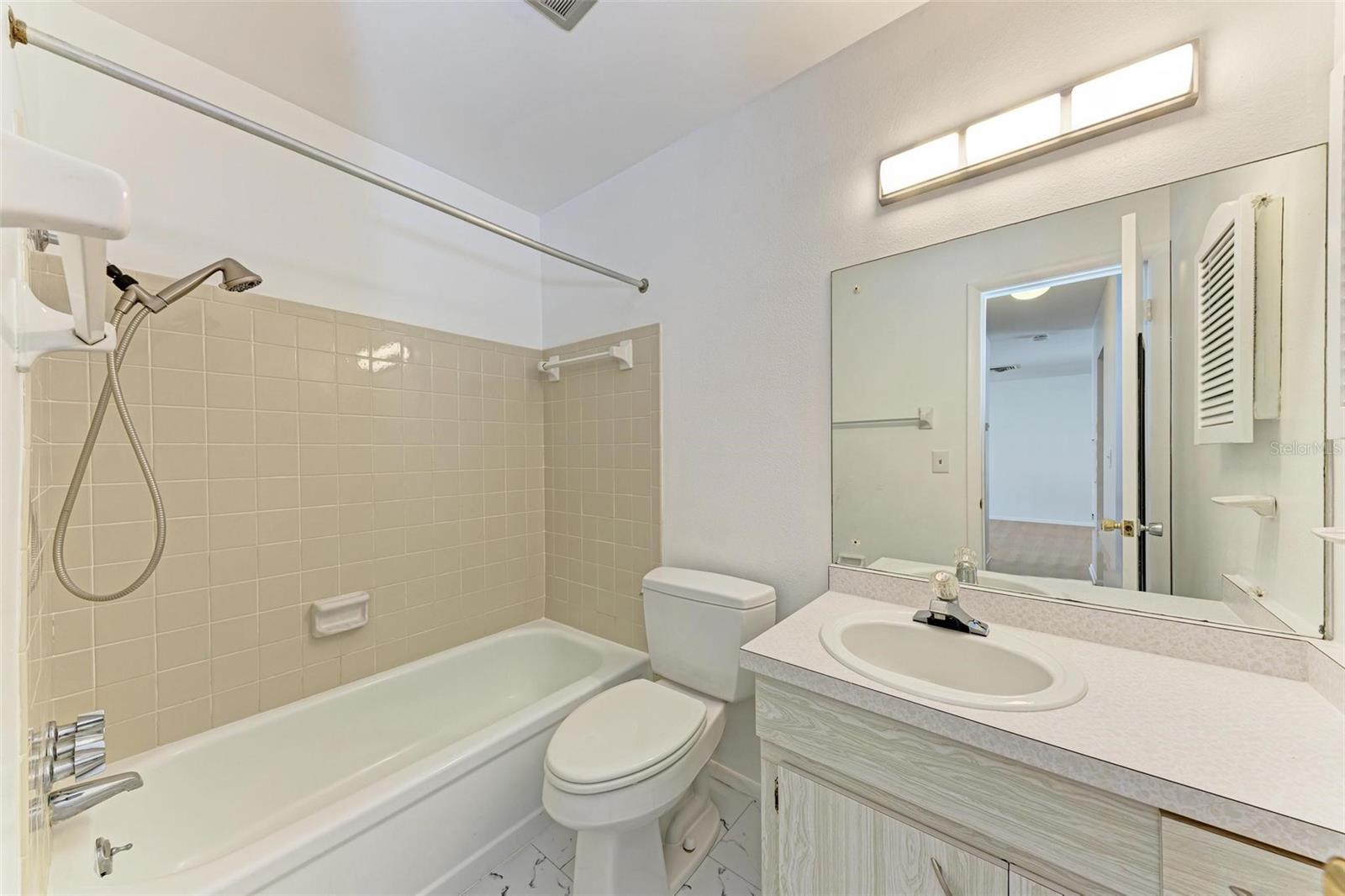 Image 24 of 38 For 5987 Coral Way