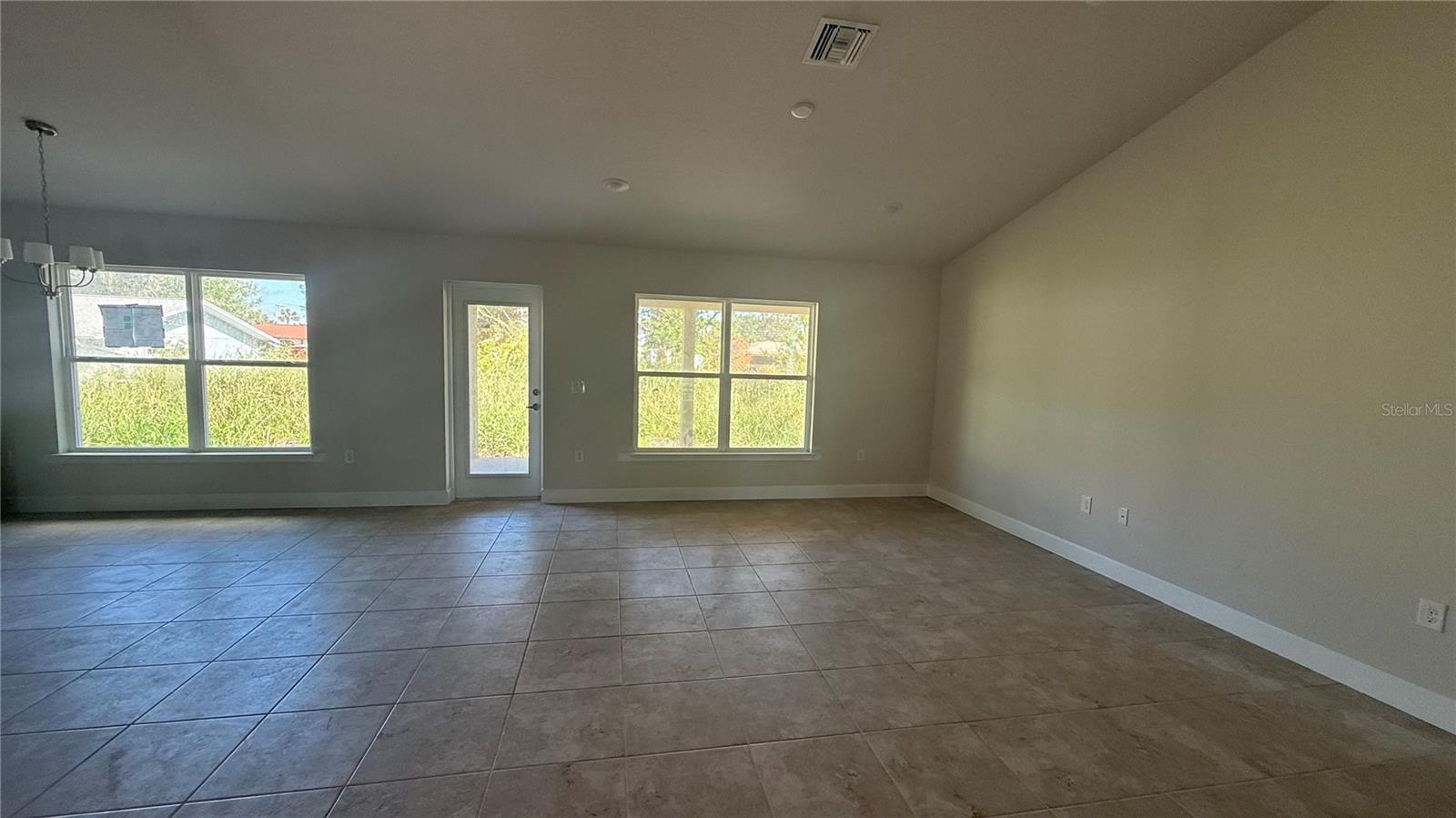 Image 4 of 5 For 2593 Englewood Road