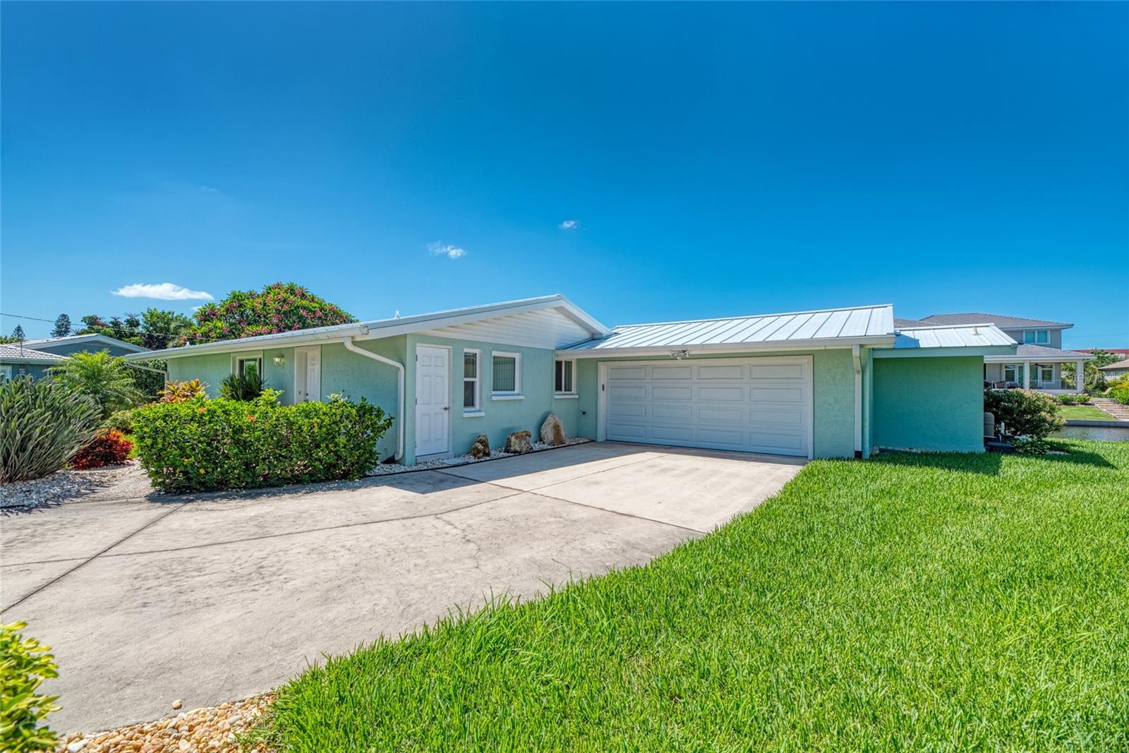 Details for 5577 Contento Drive, SARASOTA, FL 34242