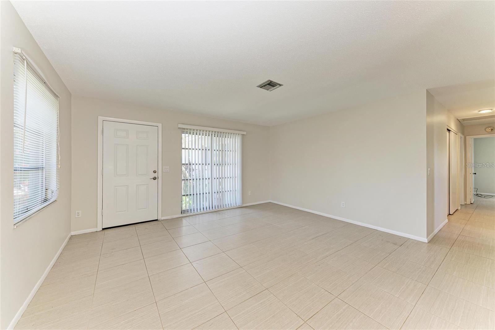 Image 16 of 17 For 2121 Pueblo Circle V6