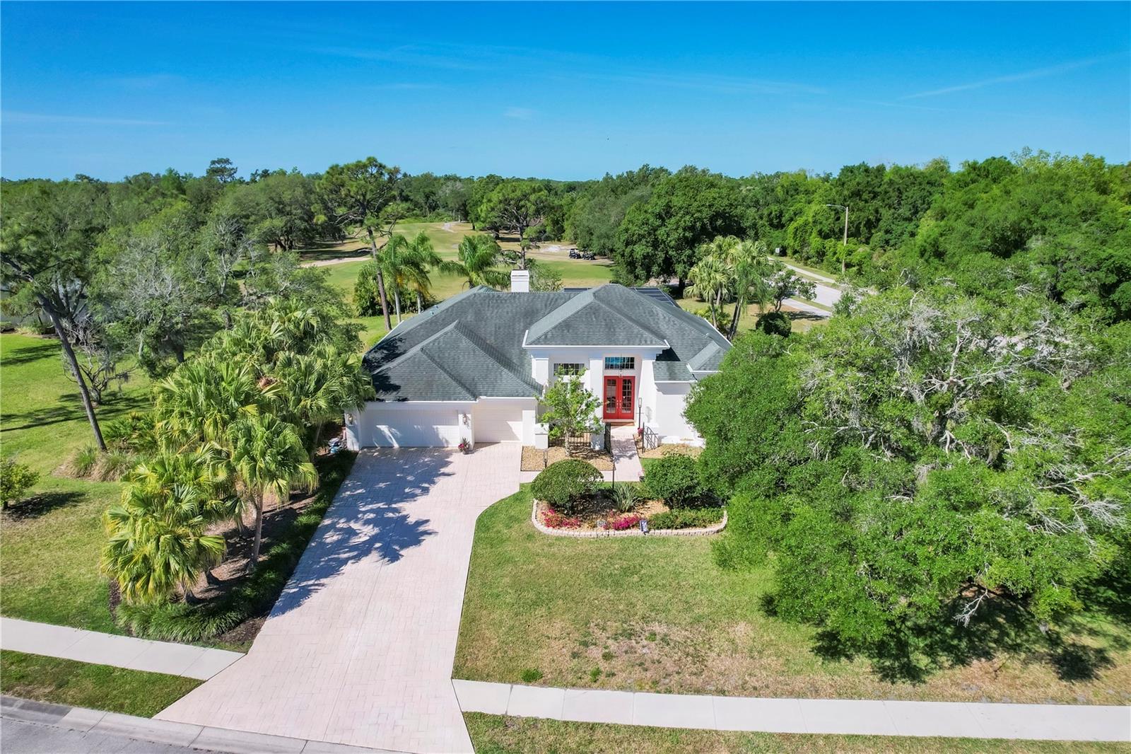 Listing photo id 2 for 6702 Pinehurst Place