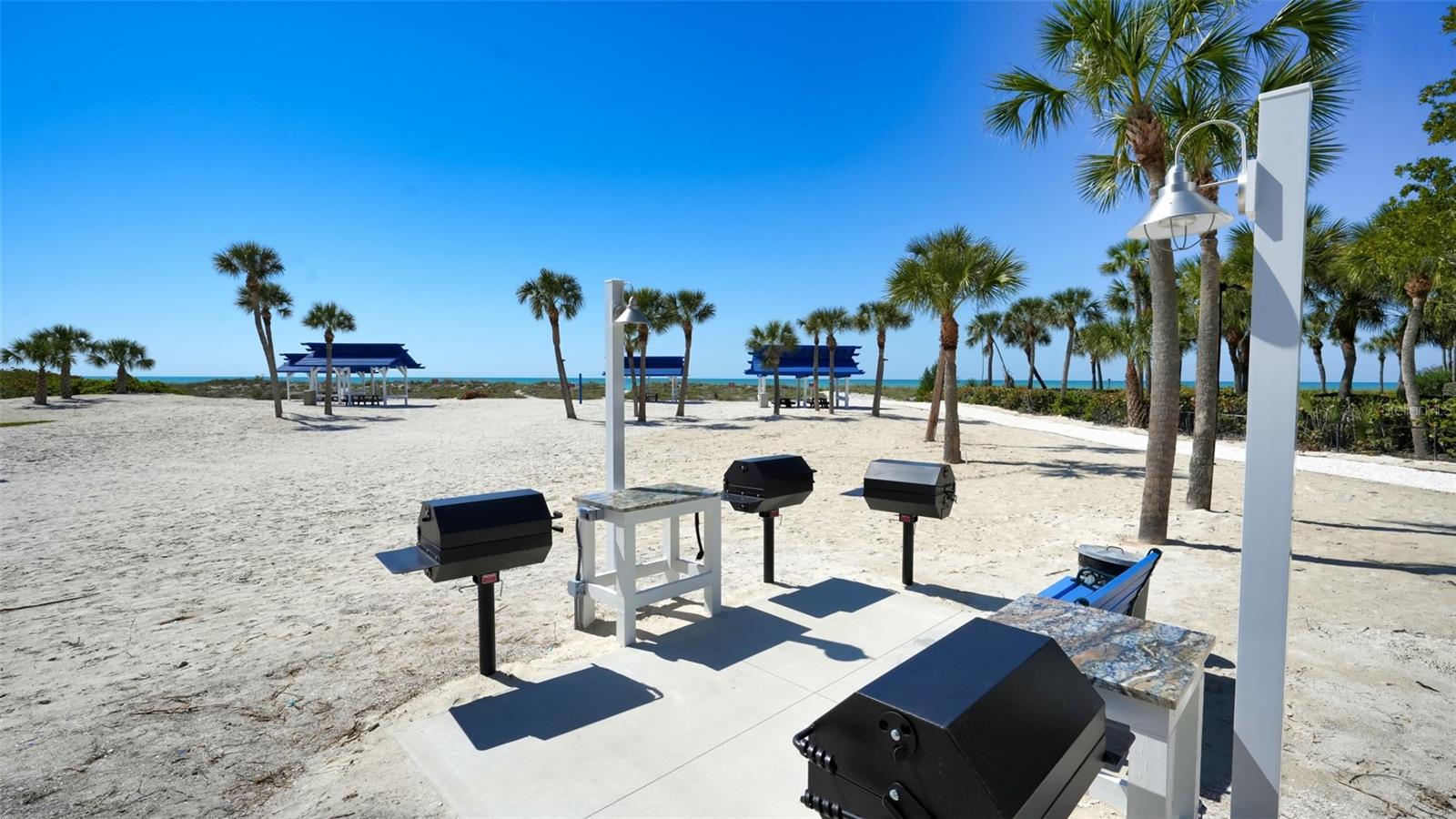 Listing photo id 41 for 3070 Grand Bay Boulevard 625