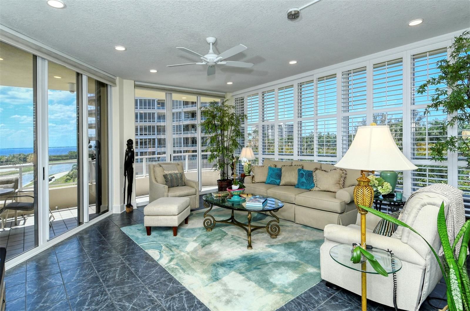 Listing photo id 3 for 3070 Grand Bay Boulevard 625