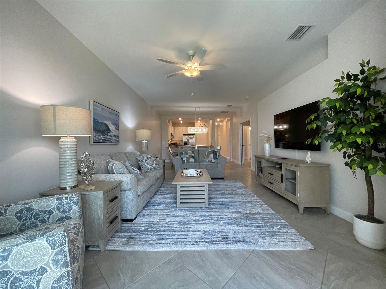 Listing photo id 23 for 15950 Clear Skies Place