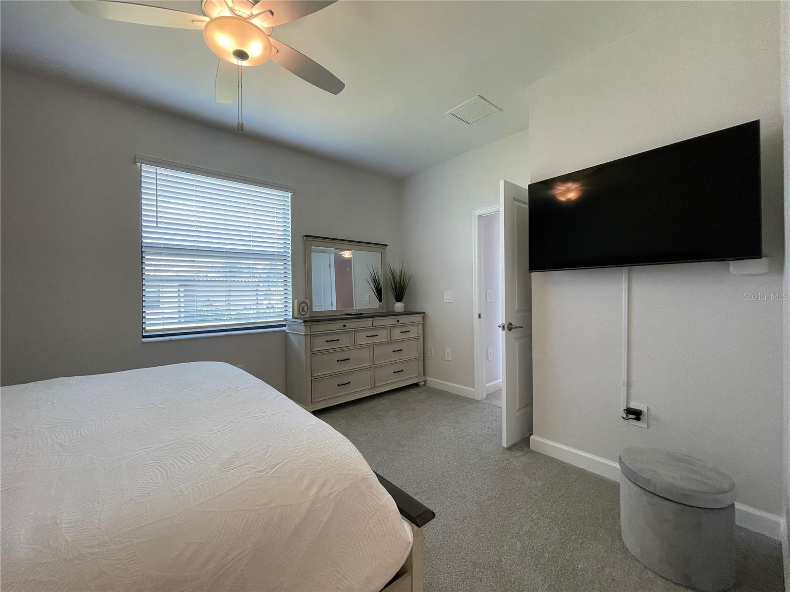 Listing photo id 34 for 15950 Clear Skies Place