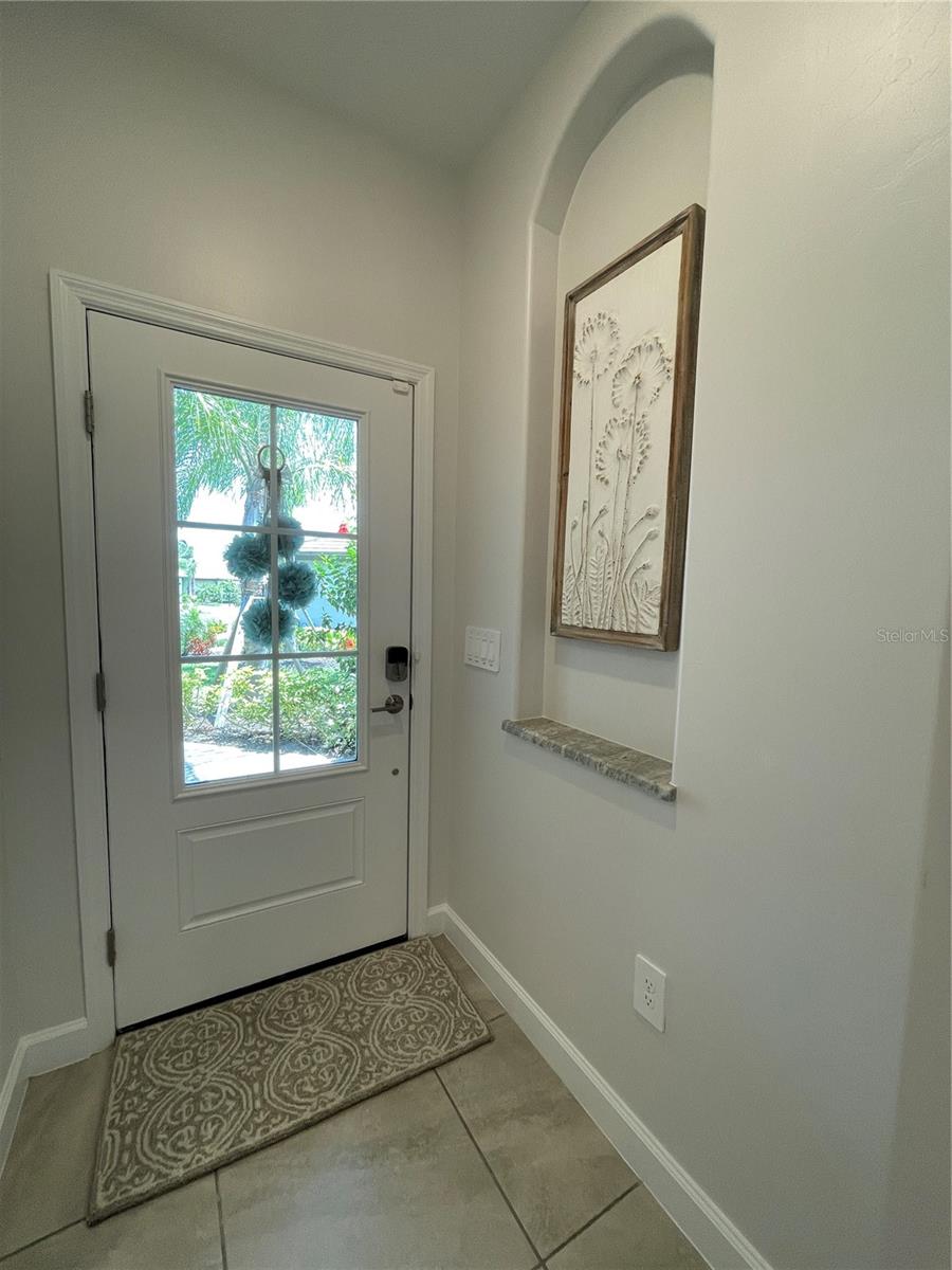 Listing photo id 3 for 15950 Clear Skies Place
