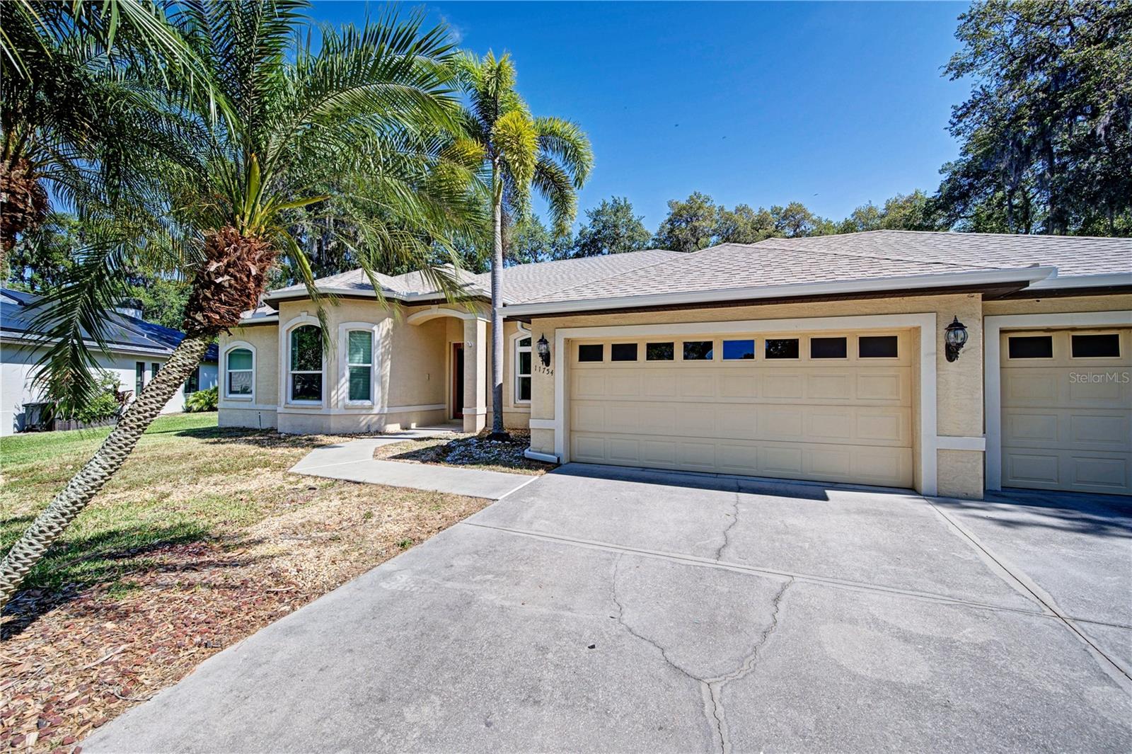 Listing photo id 23 for 11754 Laurel Oak Lane