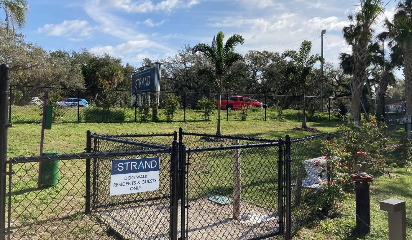 Listing photo id 31 for 1703 Tamiami Trail 409