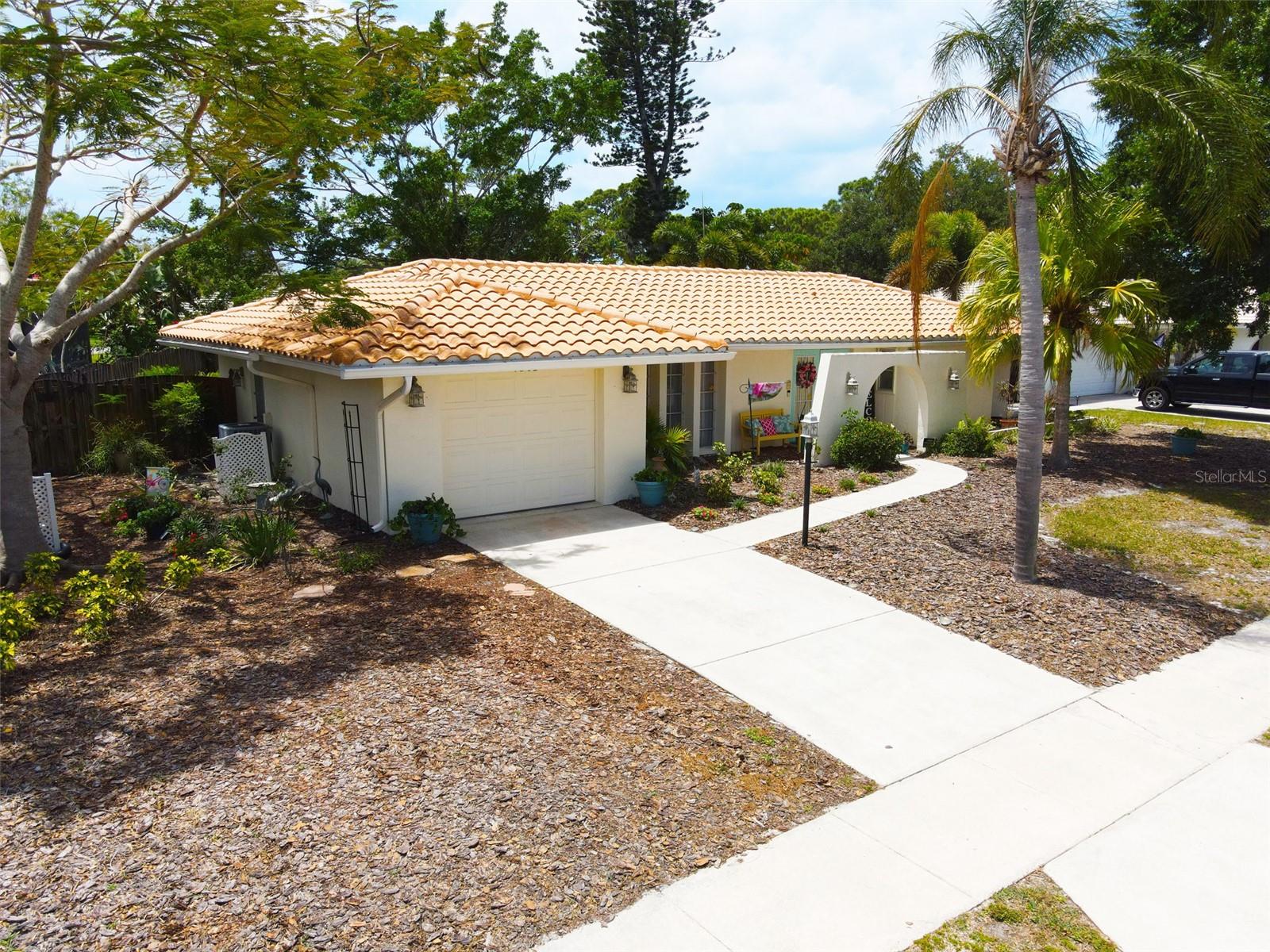 Details for 7542 Swanson Lane, SARASOTA, FL 34231