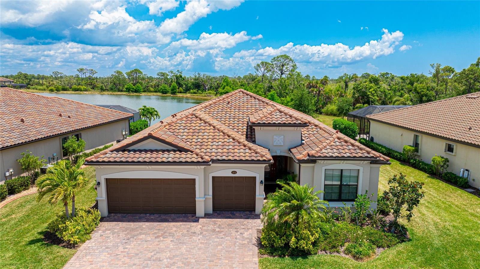 Details for 13715 Vancanza Drive, VENICE, FL 34293