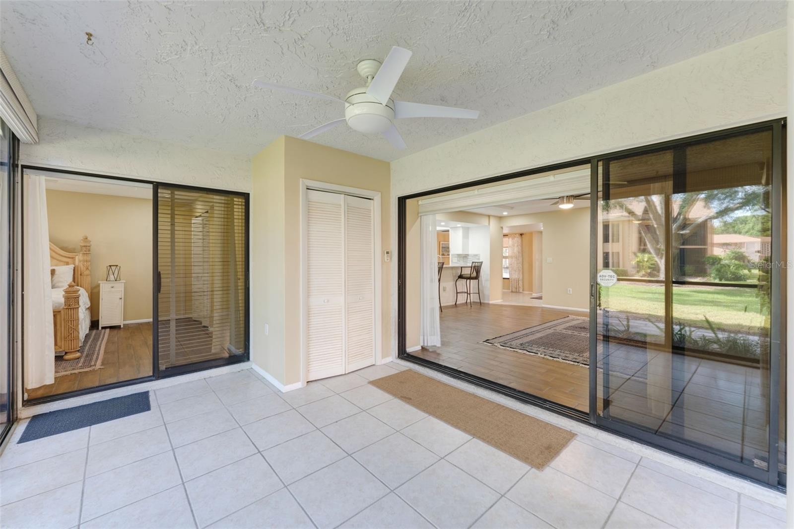 Listing photo id 22 for 2347 Beneva Terrace 2251