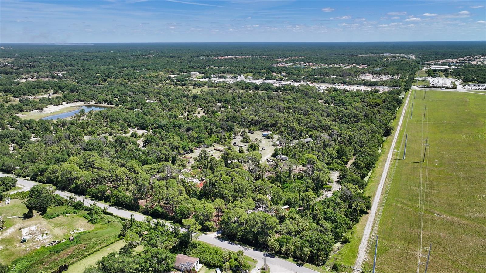 Image 11 of 15 For 400 S Havana Rd