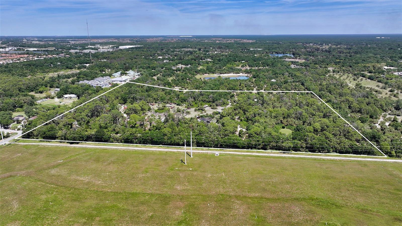 Image 9 of 15 For 400 S Havana Rd