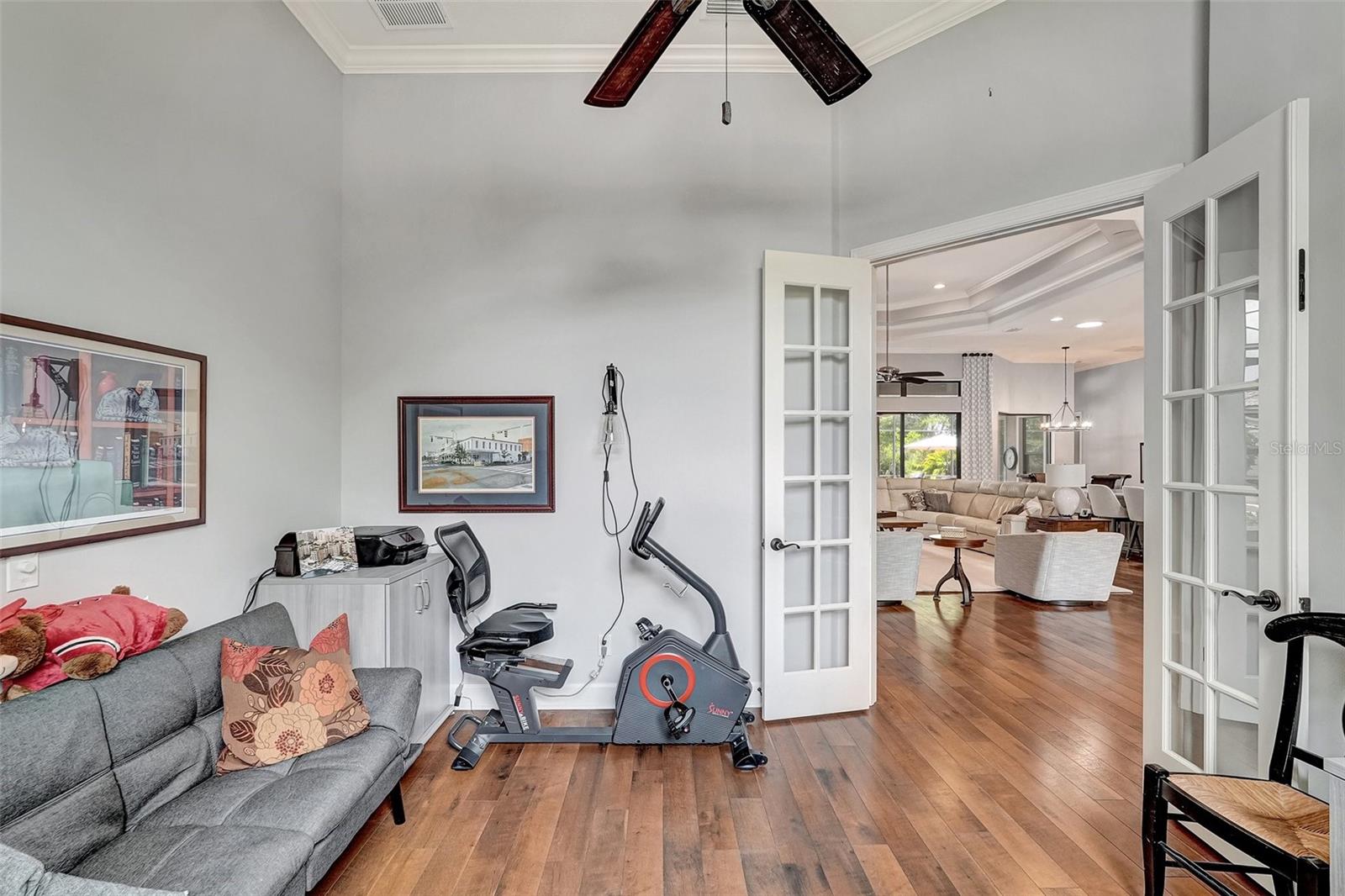 Listing photo id 17 for 13721 Palazzo Terrace