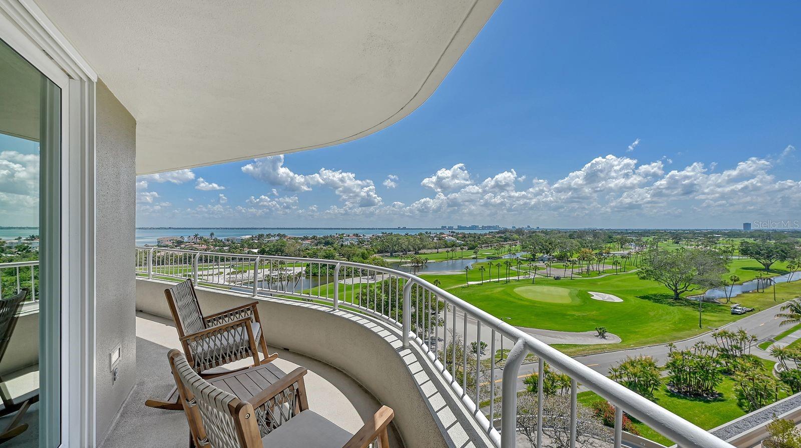 Listing photo id 1 for 775 Longboat Club Road 804