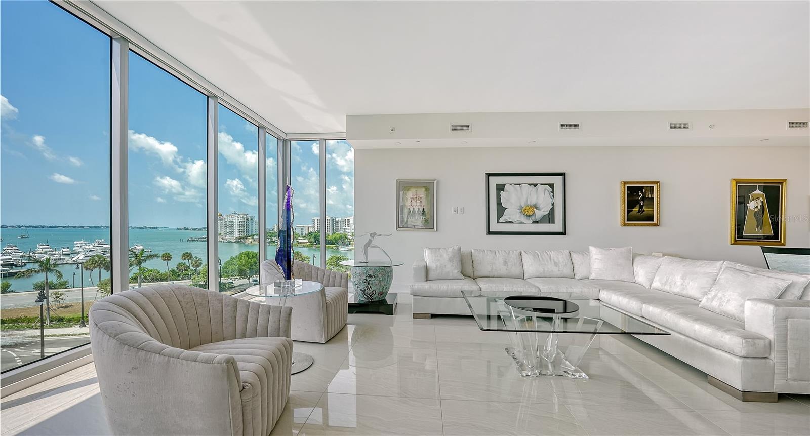 Listing photo id 10 for 1155 Gulfstream Avenue 509