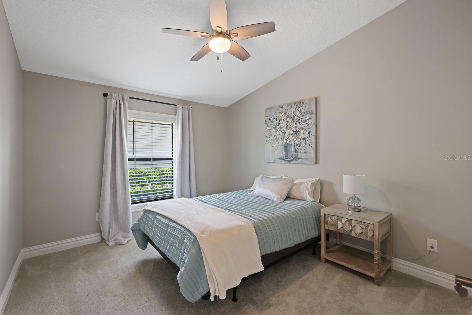 Listing photo id 27 for 16621 Berwick Terrace