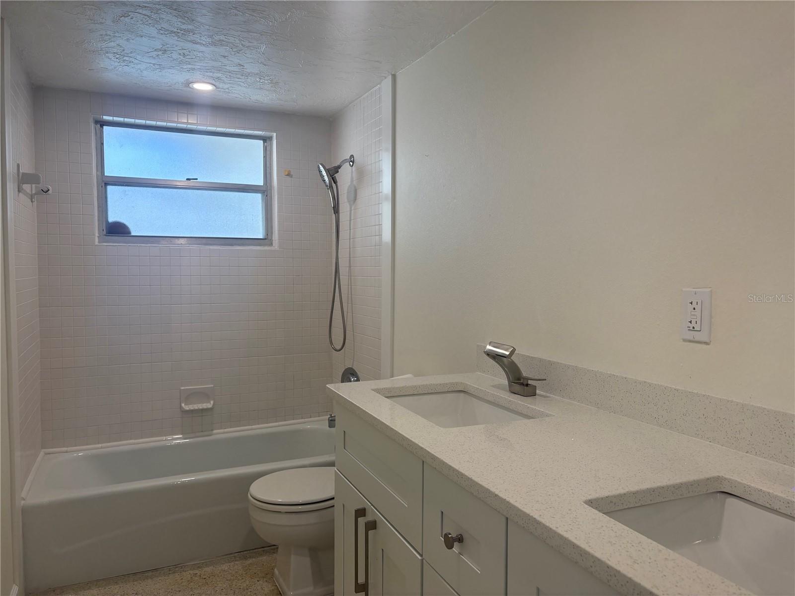 Image 13 of 22 For 2025 Amanda Drive