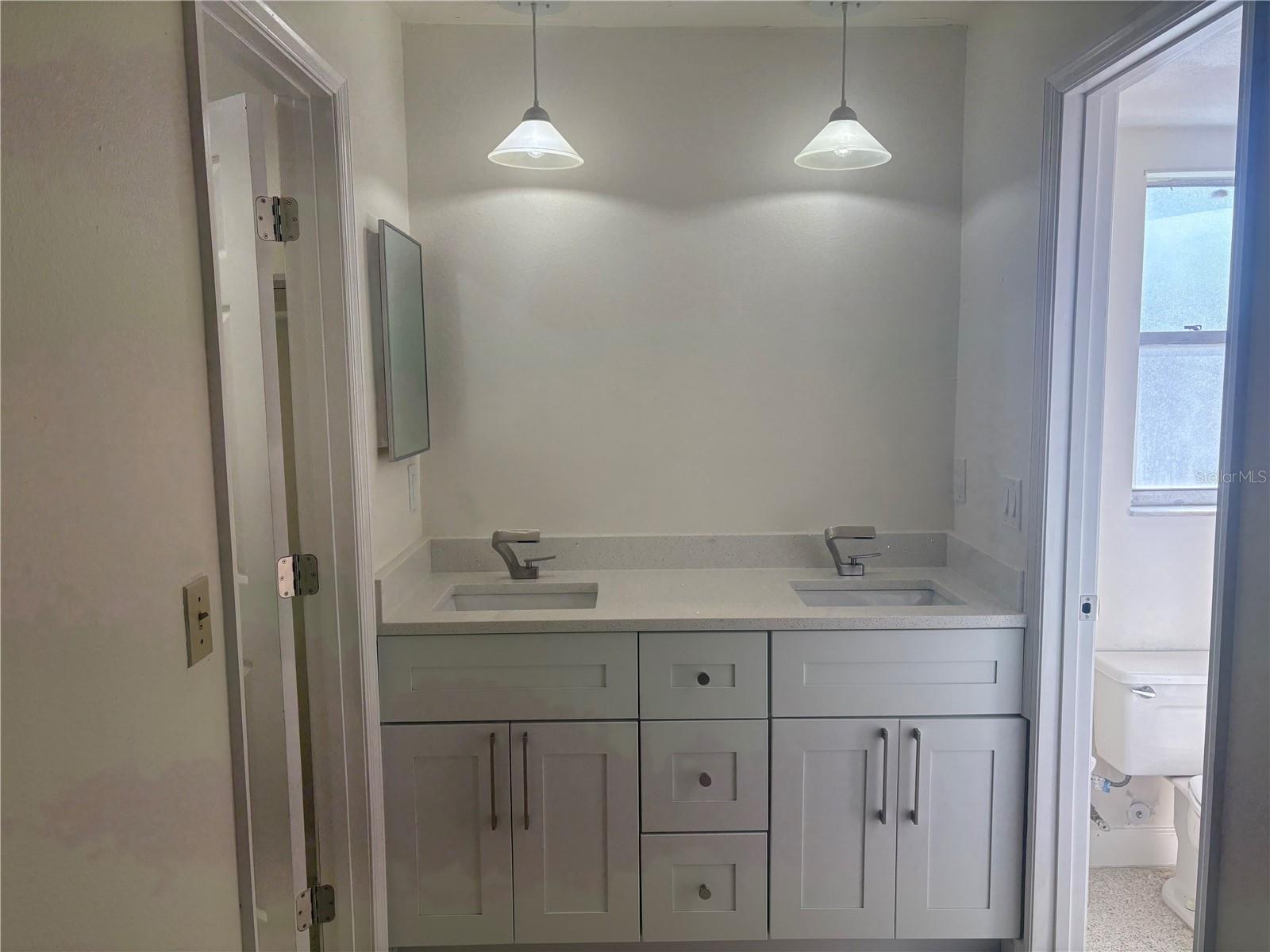 Image 15 of 22 For 2025 Amanda Drive