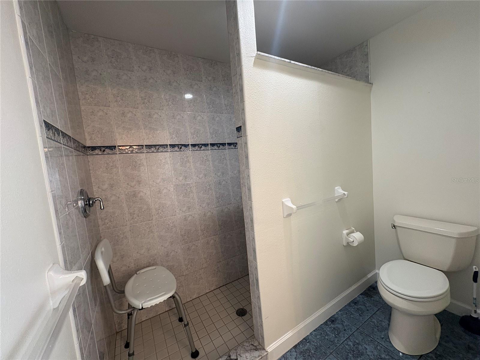 Image 20 of 22 For 2025 Amanda Drive