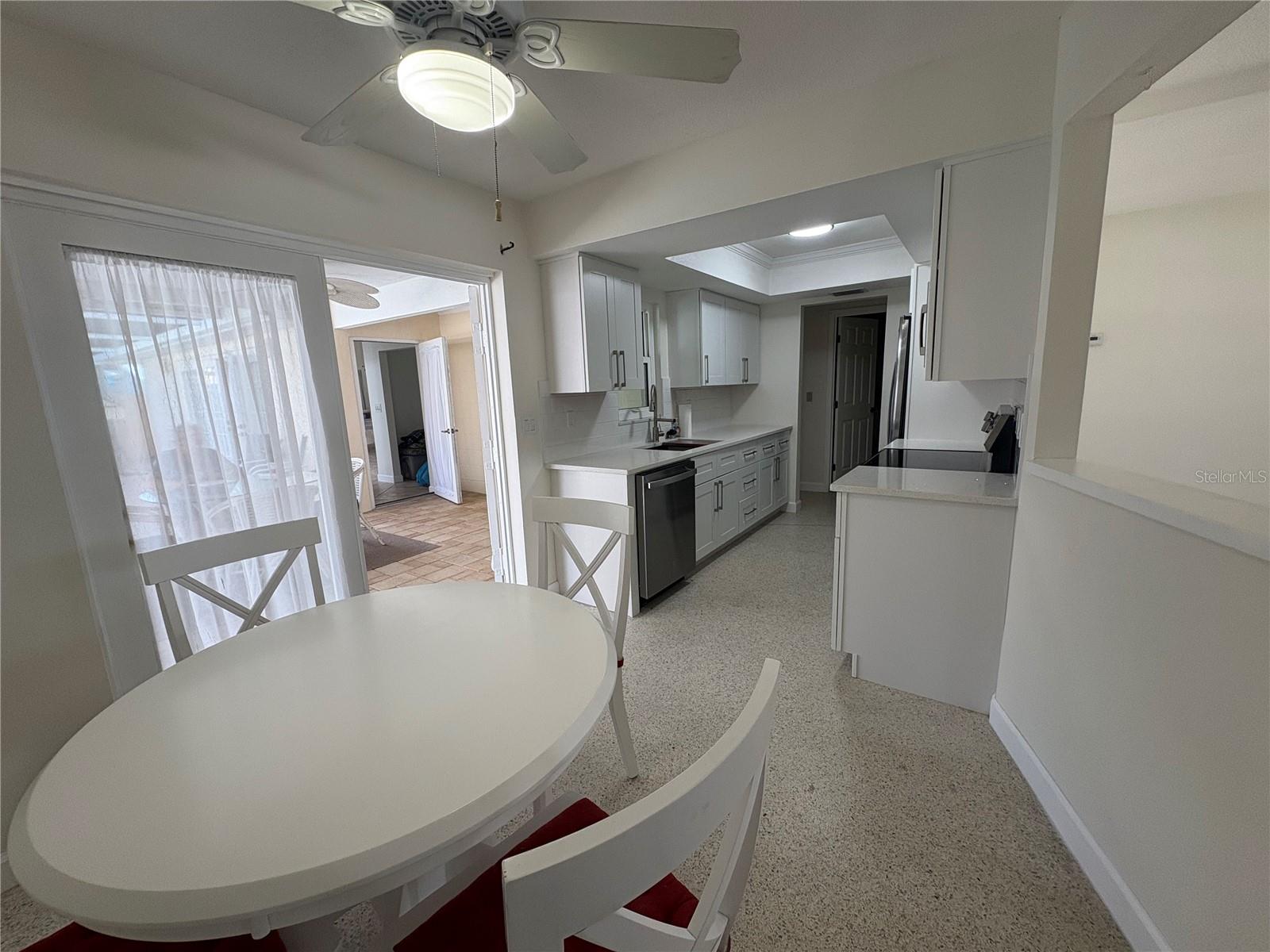 Image 7 of 22 For 2025 Amanda Drive