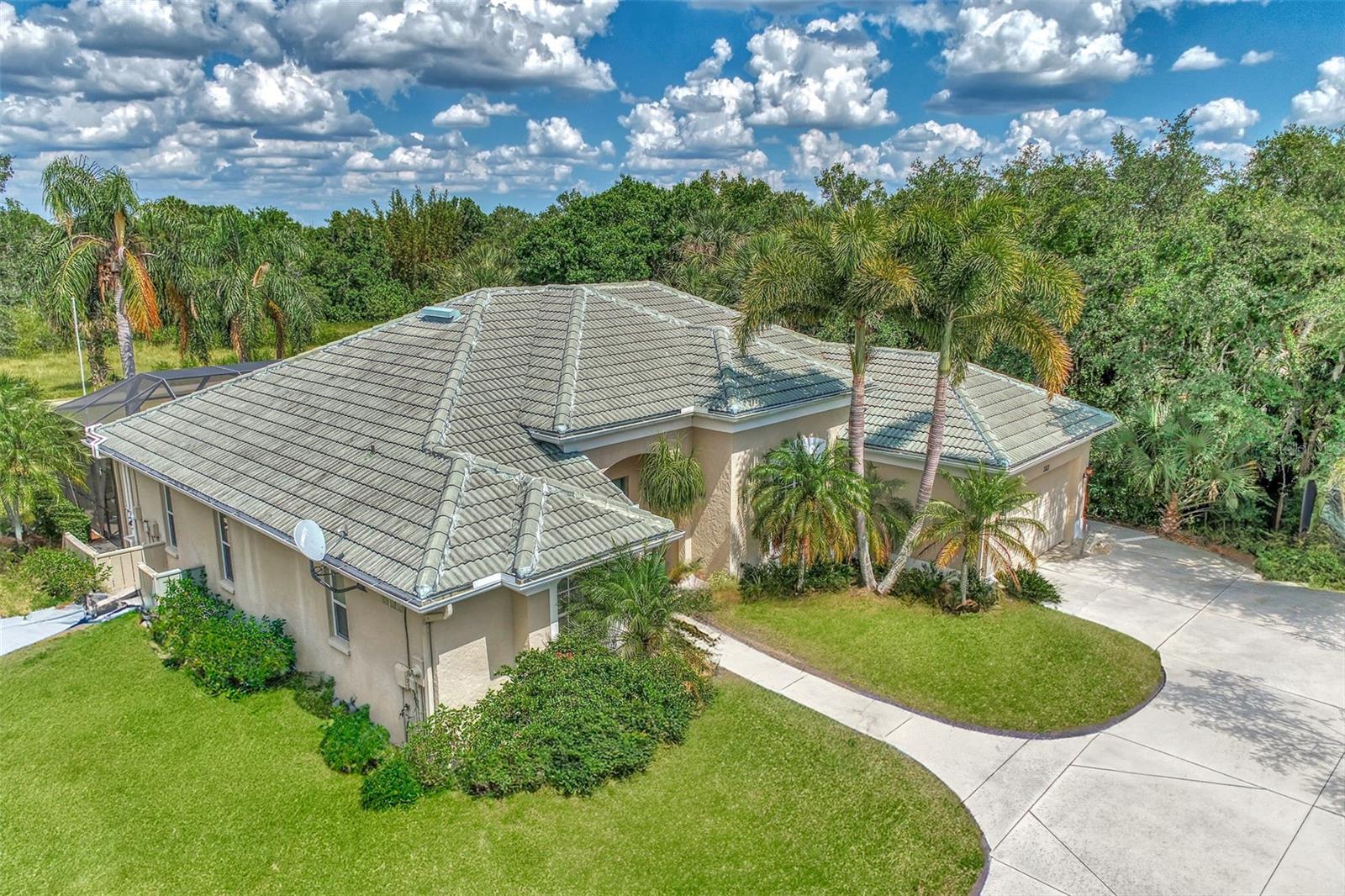 Details for 383 Cedarbrook Court, VENICE, FL 34292