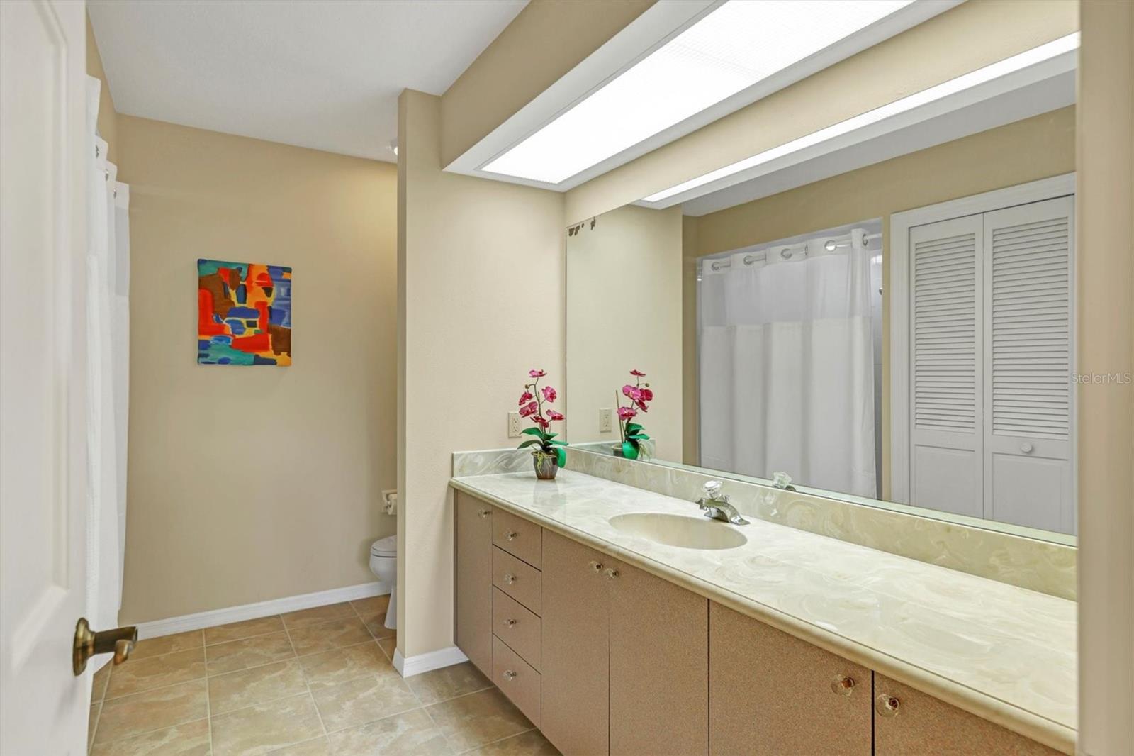 Listing photo id 25 for 7738 Calle Facil