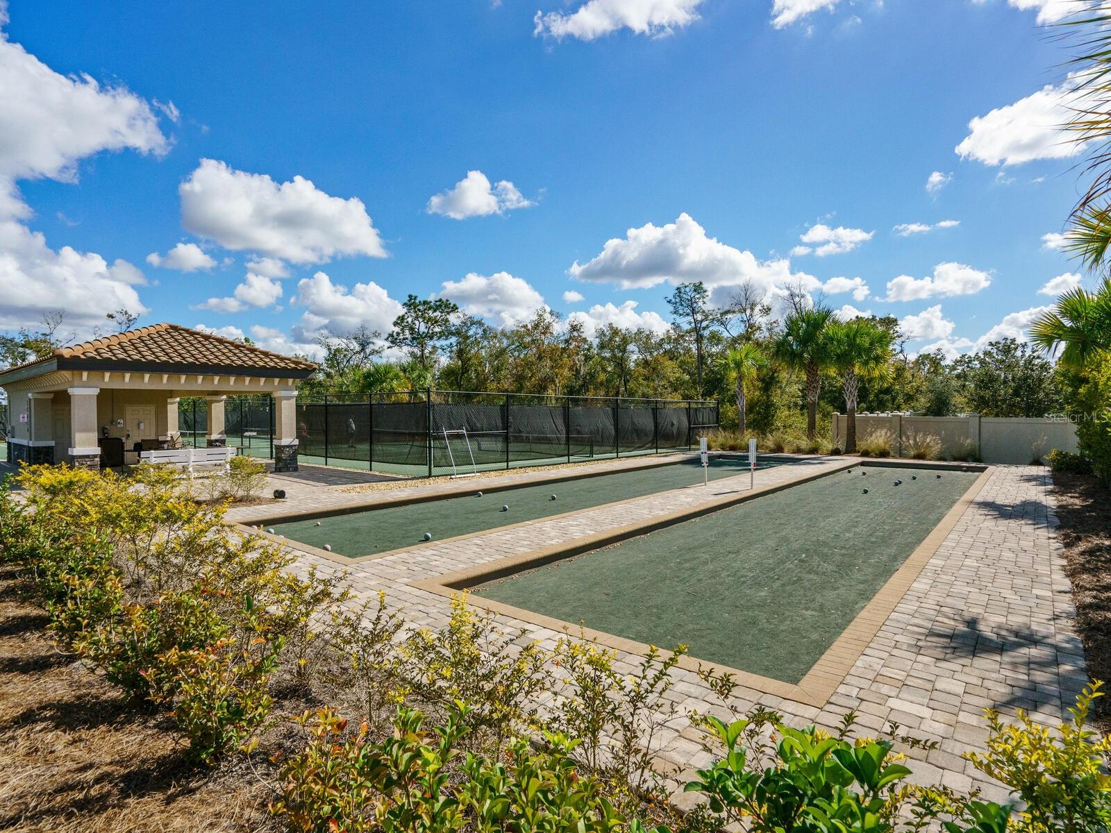 Image 31 of 57 For 16706 Vardon Terrace 301
