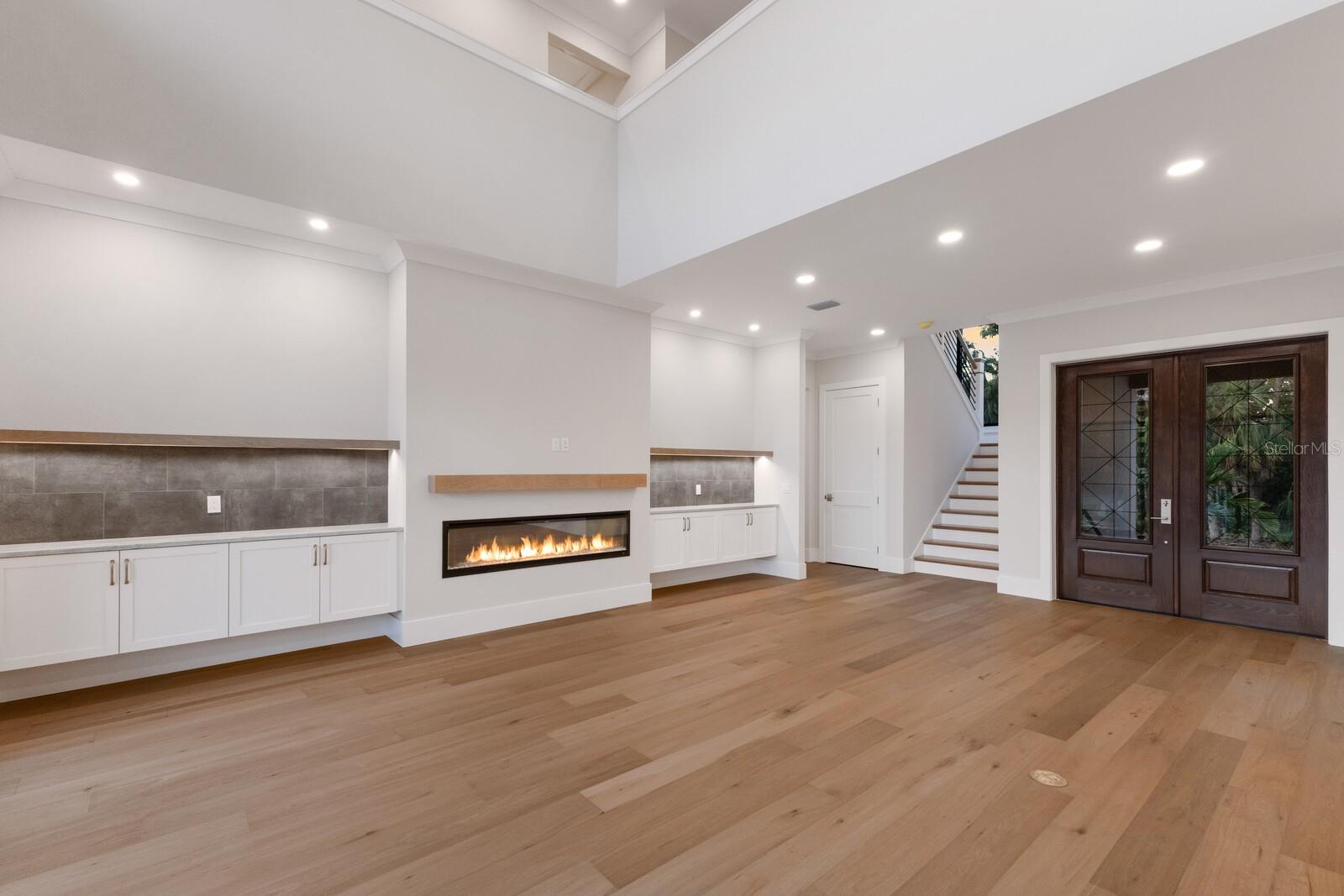 Image 12 of 94 For 4544 Woodside Road