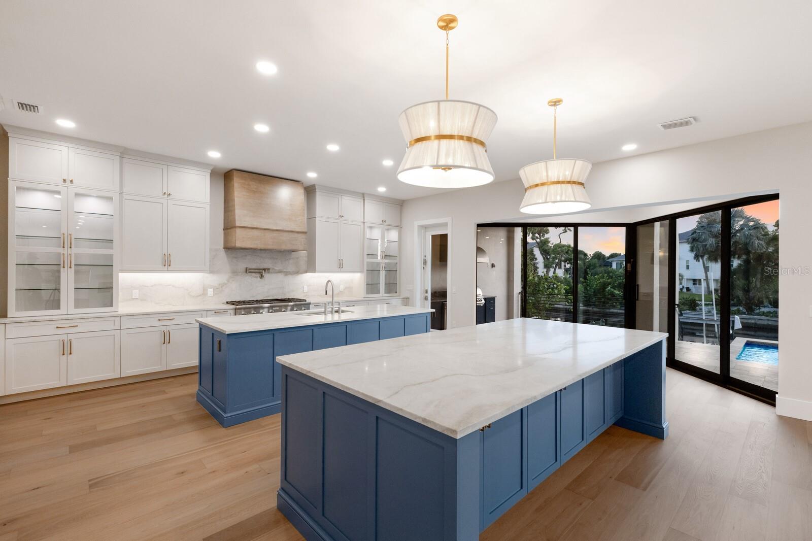 Image 16 of 94 For 4544 Woodside Road