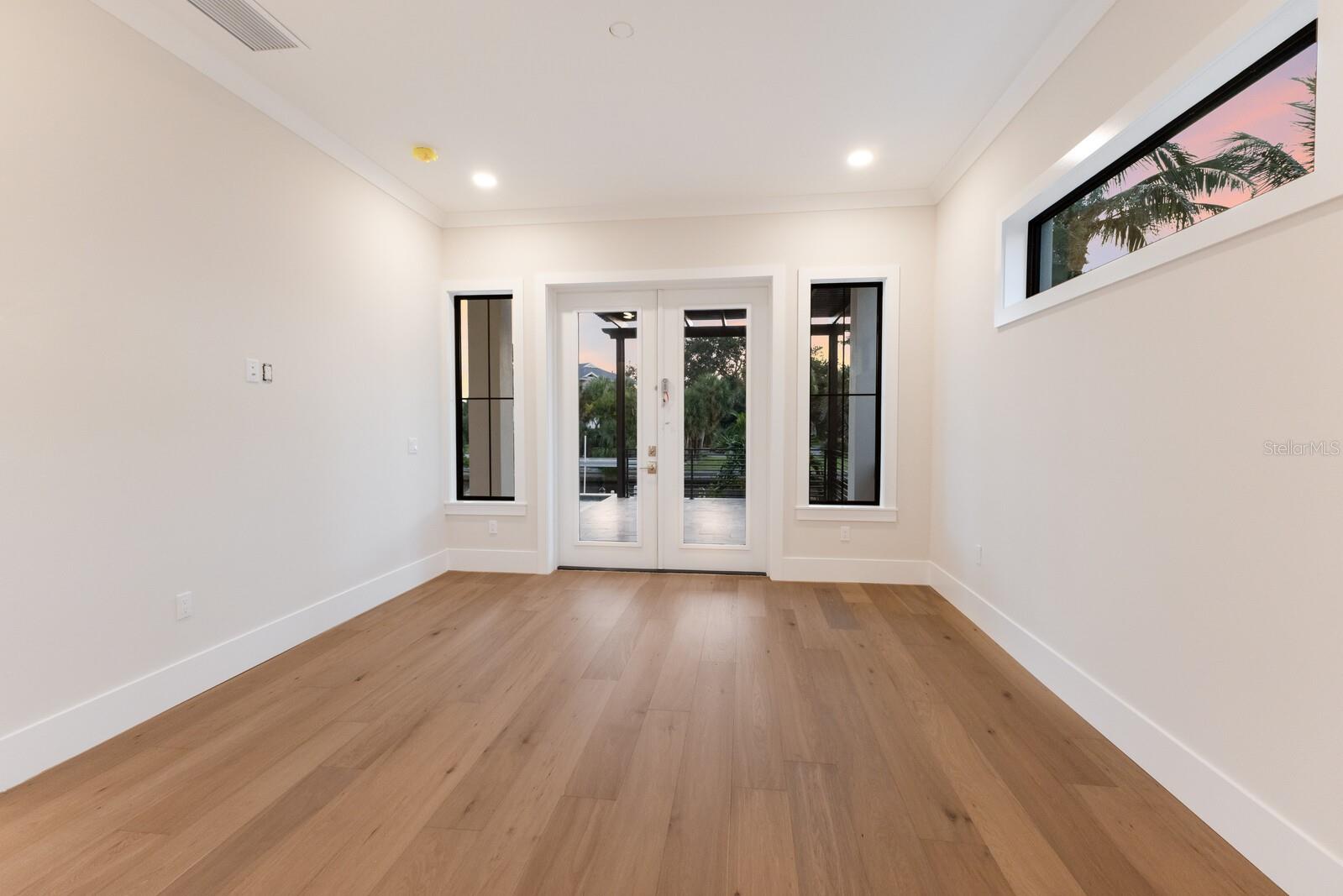 Image 24 of 94 For 4544 Woodside Road