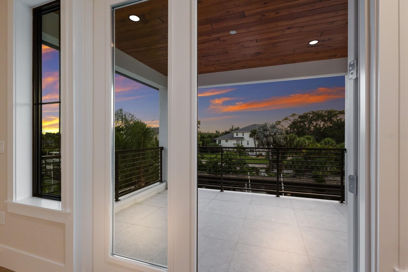 Image 35 of 94 For 4544 Woodside Road