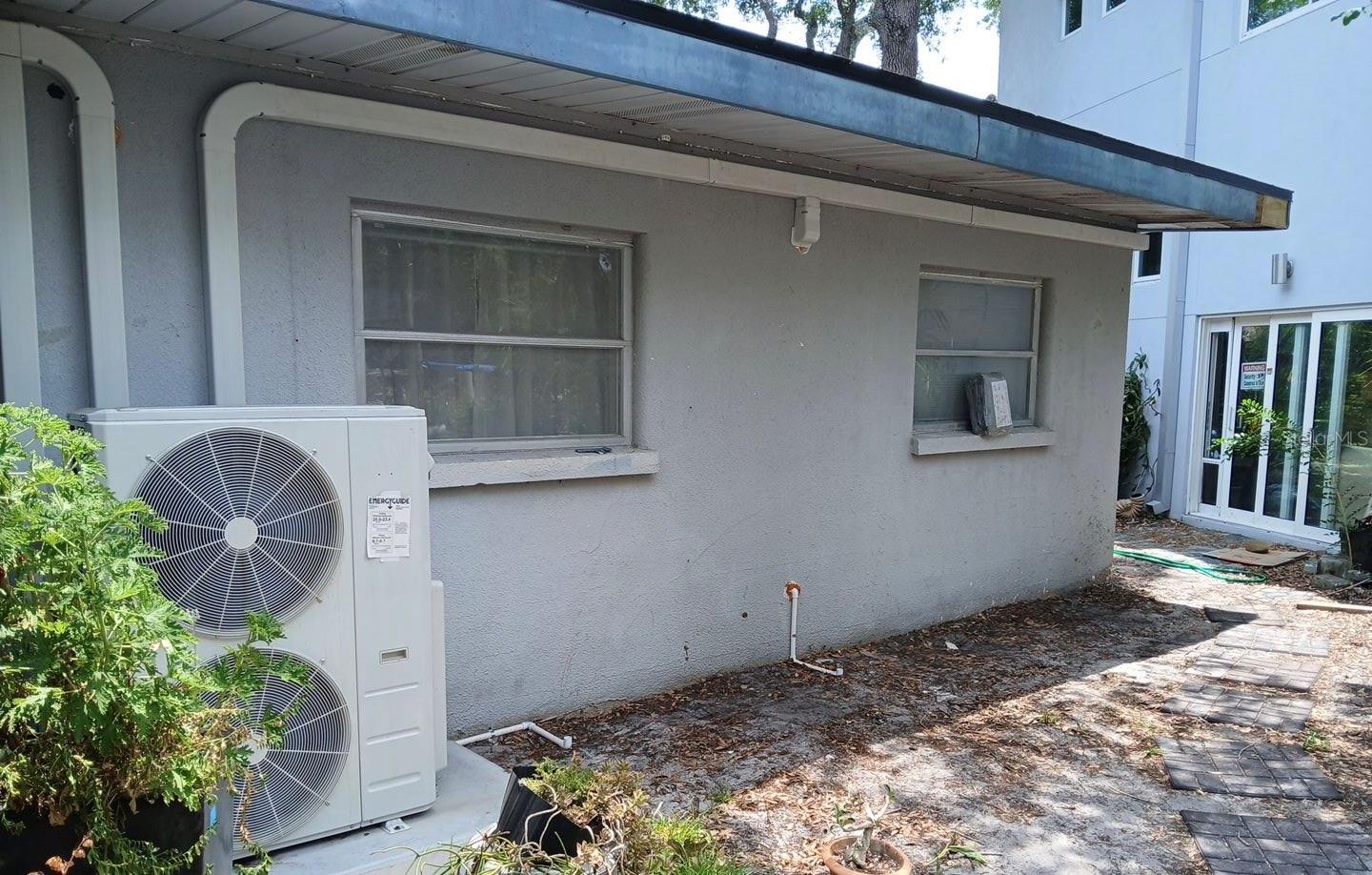 Listing photo id 14 for 5023 Inverness Drive