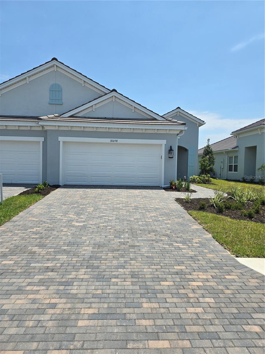 Details for 18098 Franklin Park Court, VENICE, FL 34293