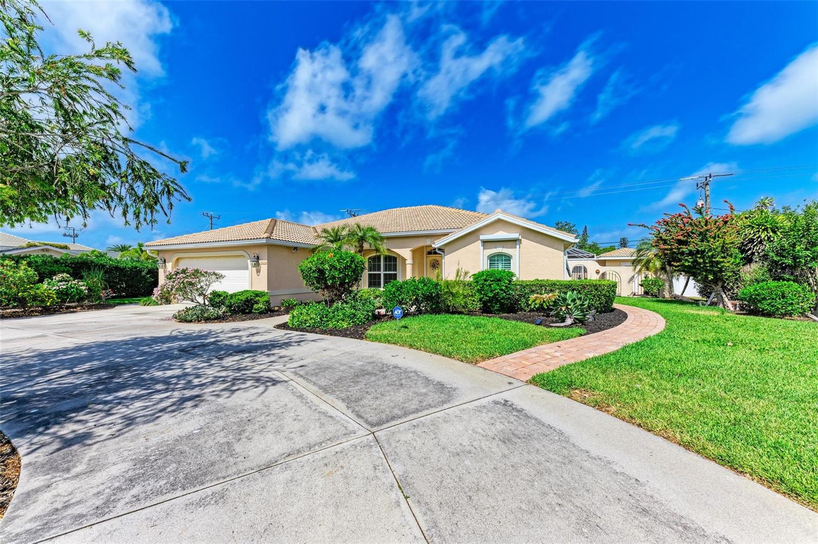 Details for 624 Harbor Drive S, VENICE, FL 34285