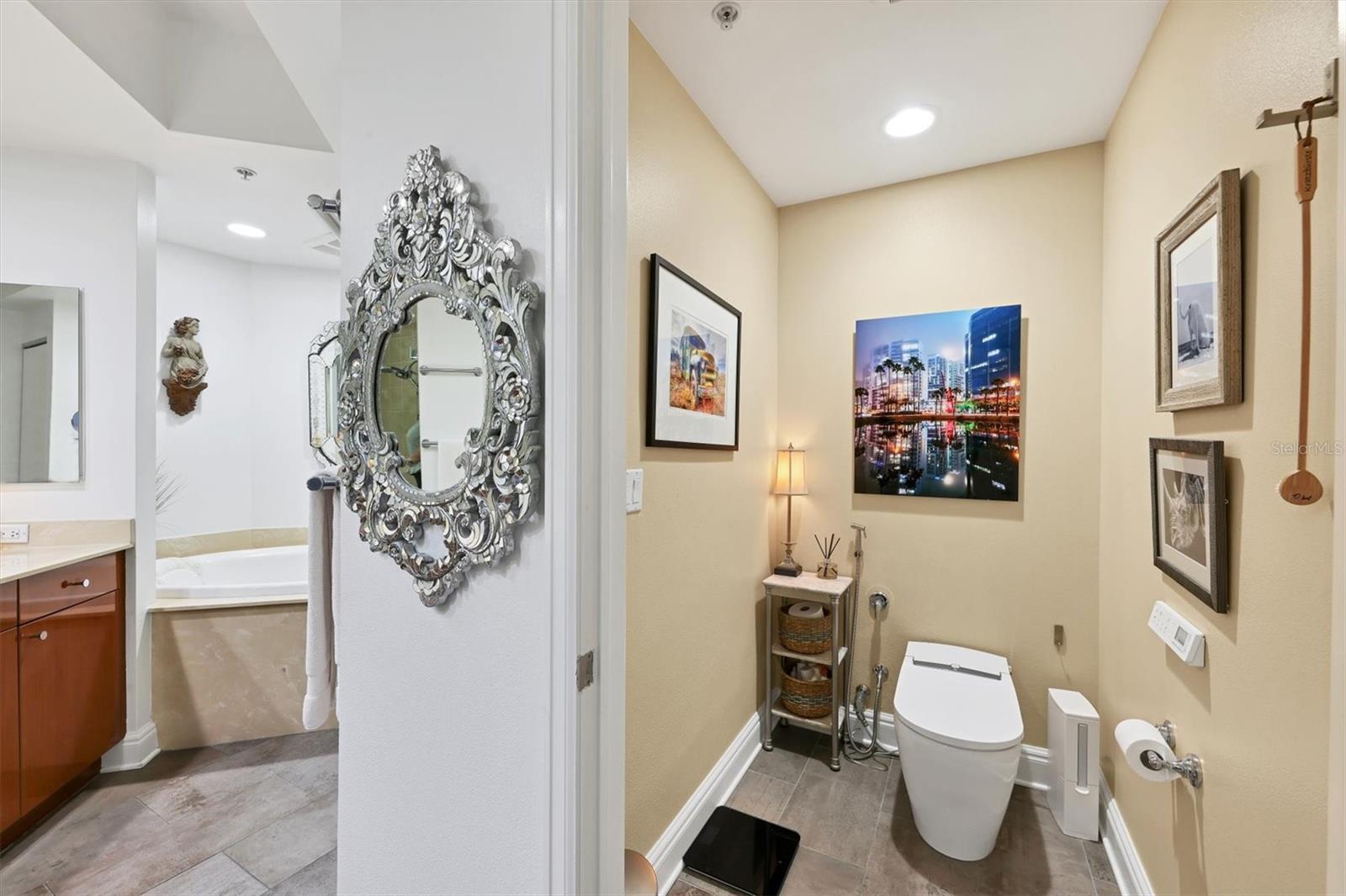 Listing photo id 26 for 50 Central Avenue 14g