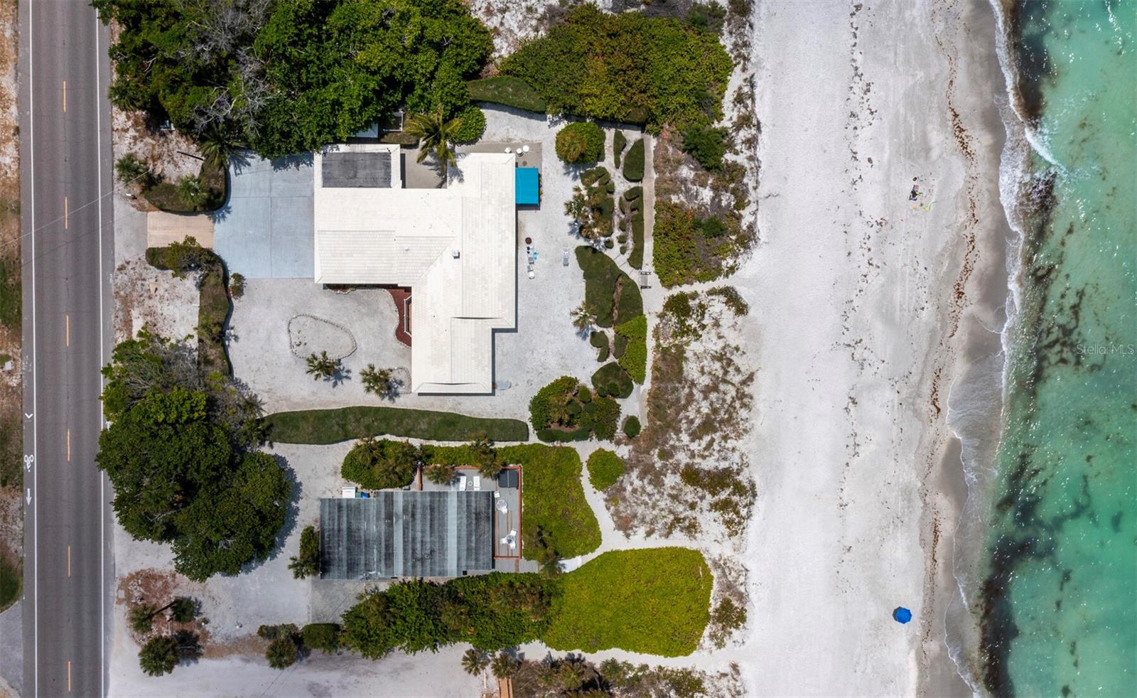 Listing photo id 10 for 3341 Gulf Of Mexico Drive