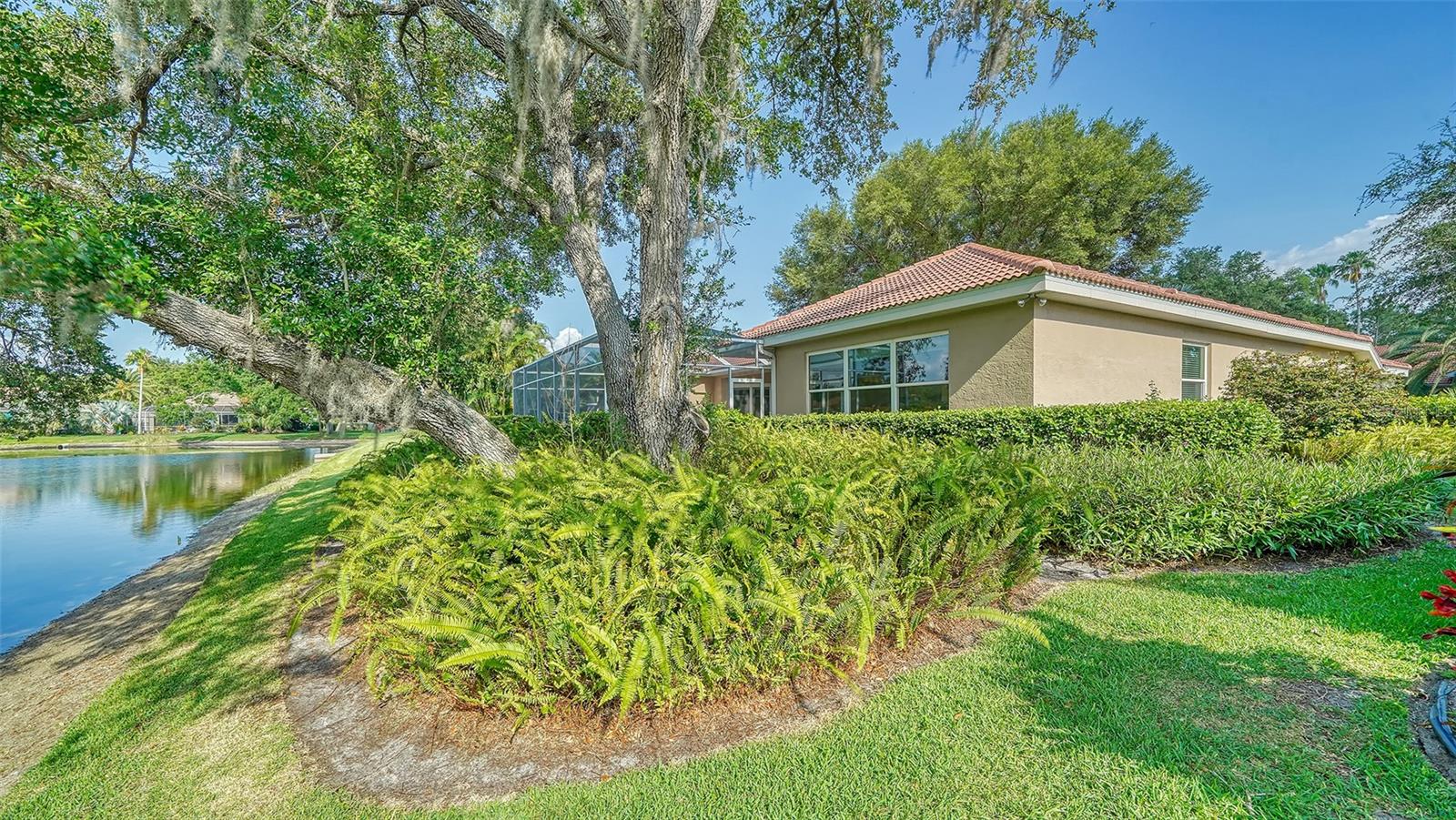 Listing photo id 50 for 4915 Old Oakleaf Drive