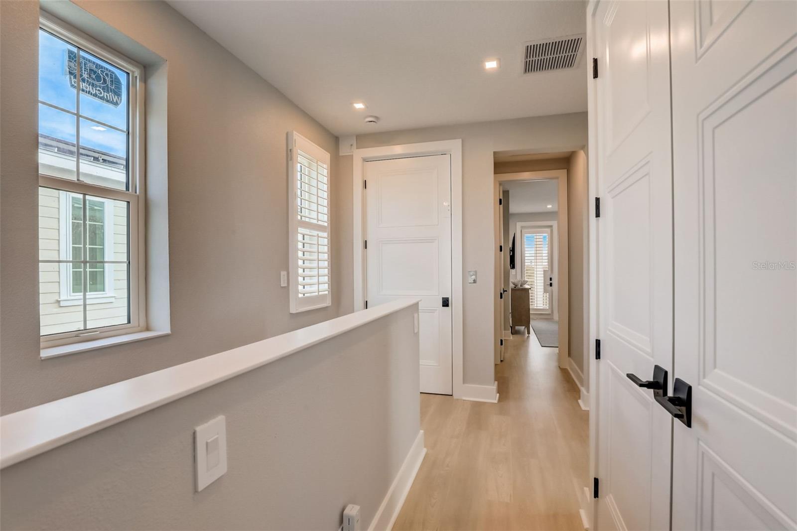 Listing photo id 22 for 4317 Marina View Way